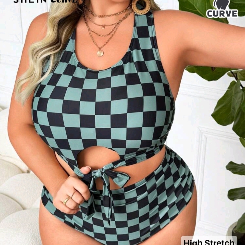 SHEIN Green and Black One-Piece Swimwear with Checkered Pattern